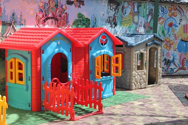 Les maisonnettes, des jouets incontournables pour la découverte du monde