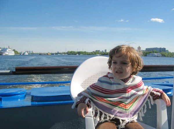 Quel style de vêtement adopter avec un poncho polaire homme ?