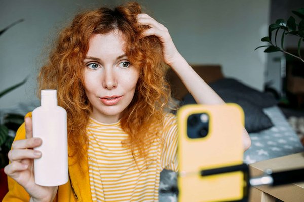 Produit pour la pousse des cheveux : quels sont les ingrédients de base ?